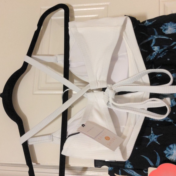 Aguabendita Women's Wrap Skirt Cover-up and Shade &  Shore Women's Bikini Top - Picture 5 of 8